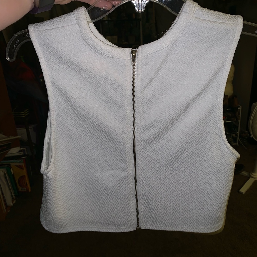 White Crop Top - Picture 2 of 3